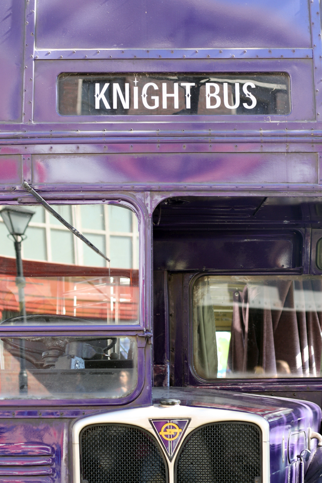 purple harry potter bus